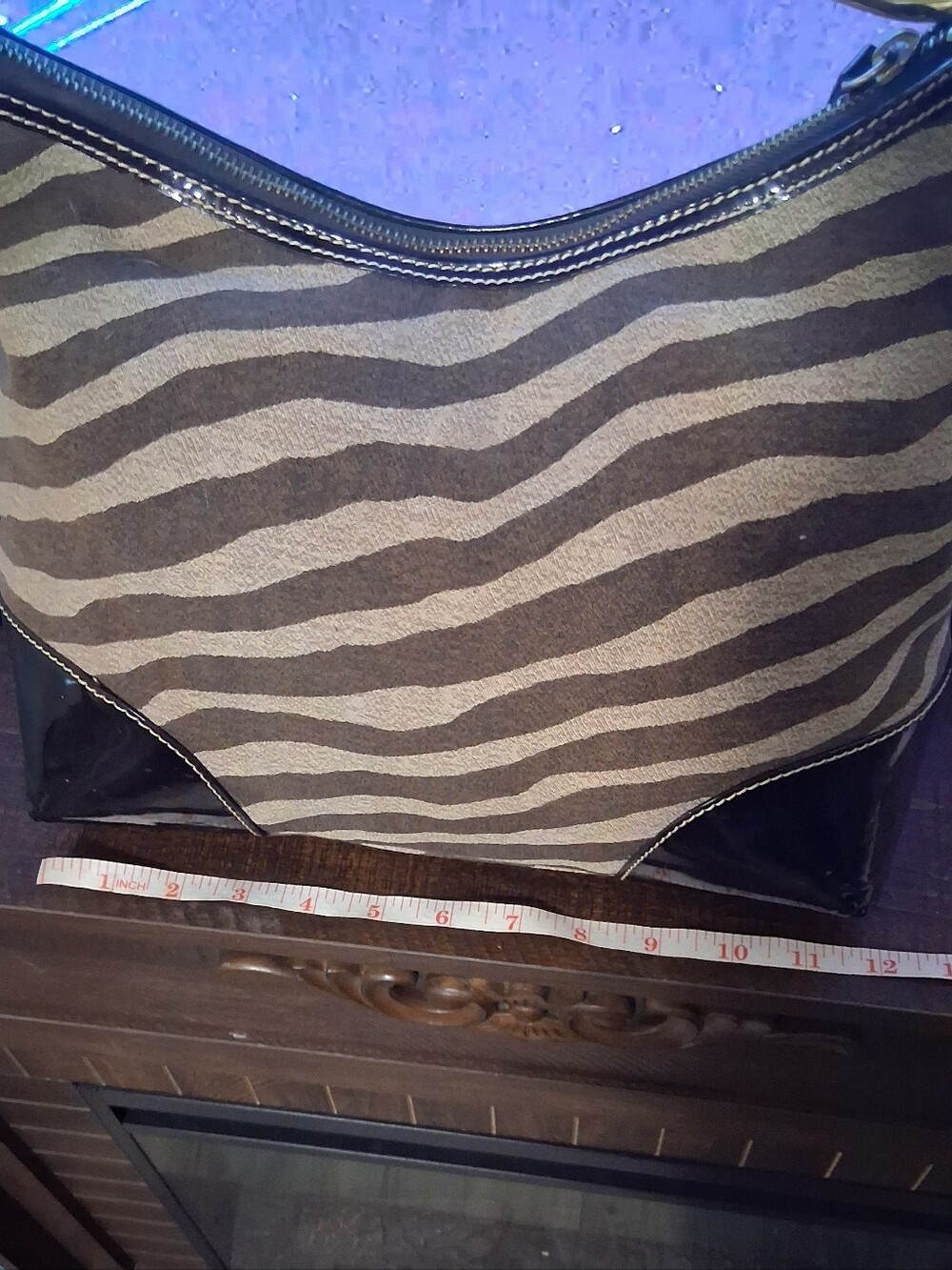 Dooney & Bourke Small Hobo Purse - Picture 3 of 6